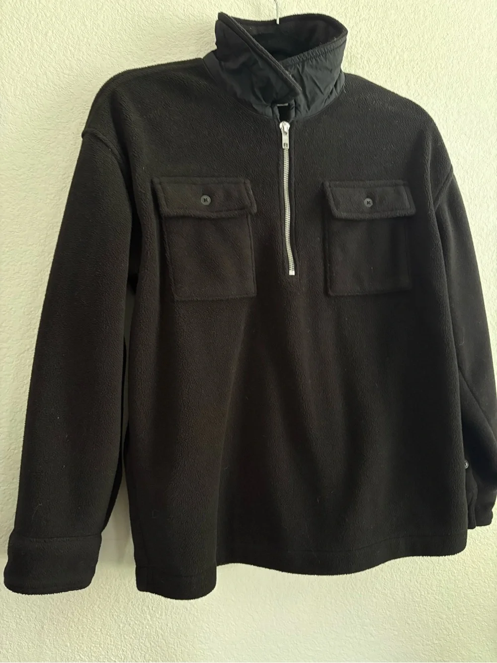 GAP Boys Black Fleece Jacket with Zipper Front Pockets Outdoor Lifestyle